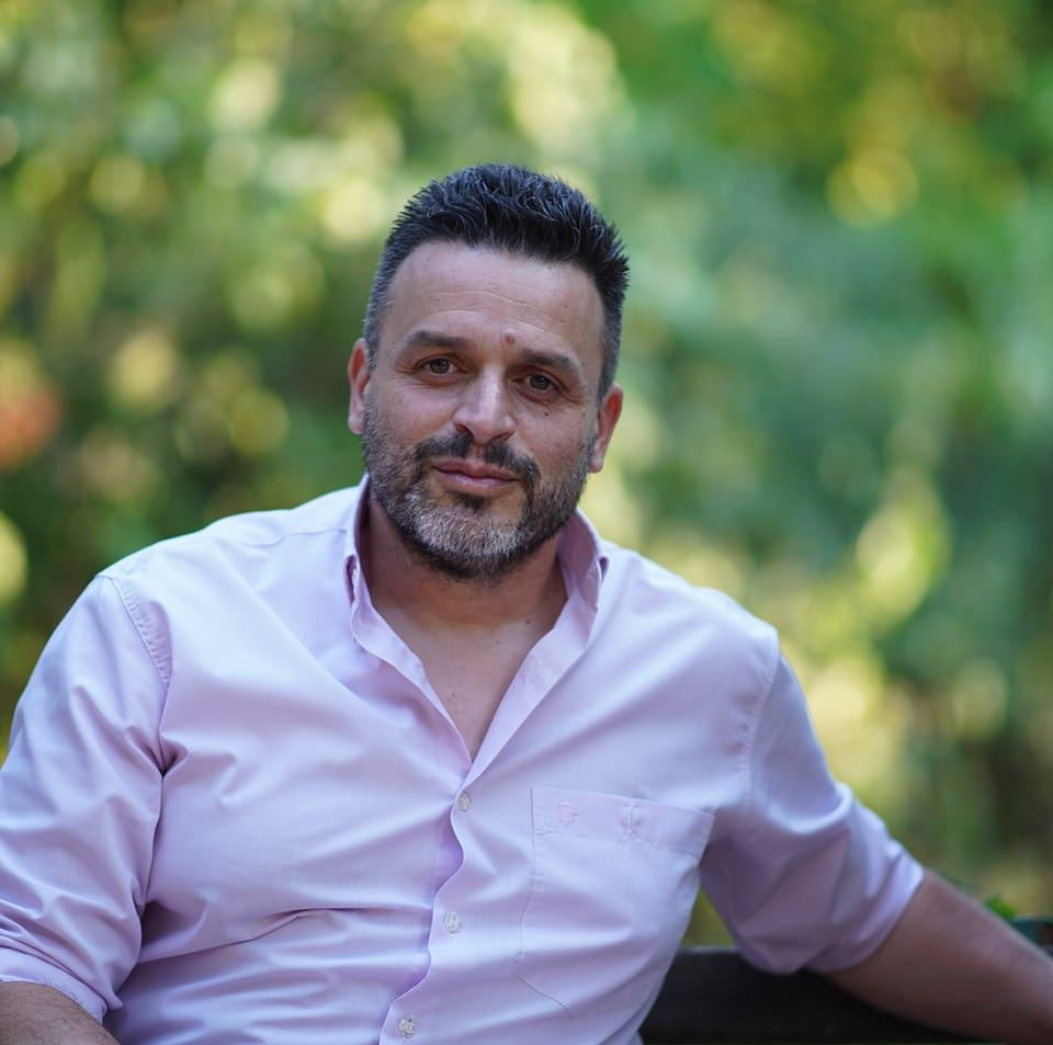 "Στα βήματα" Φλώρου και ο Δημοτικός Σύμβουλος Ηλίας Αγγελάκος