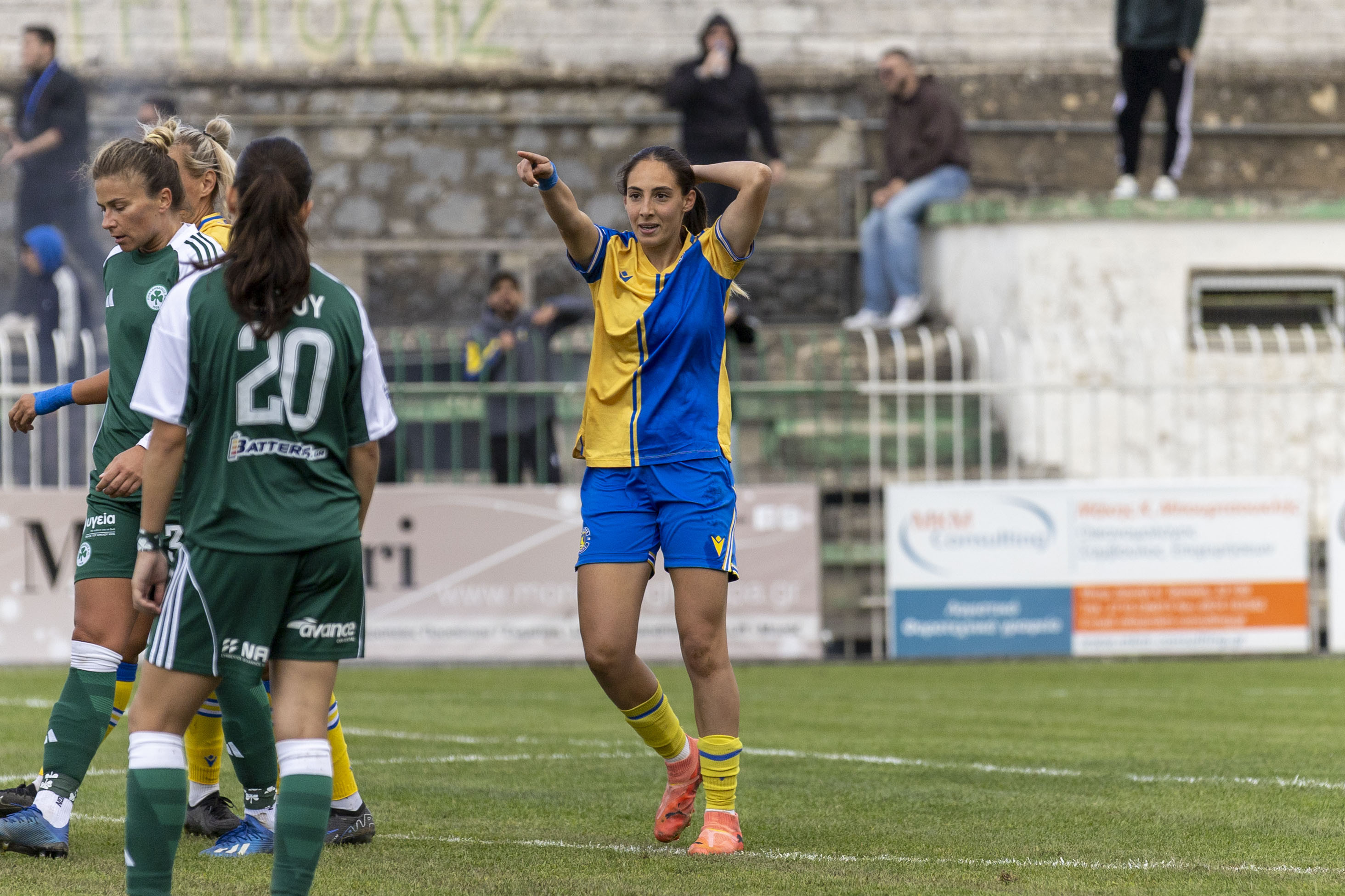Ανοιξε λογαριασμό με την εθνική Κύπρου η Μιχαήλ